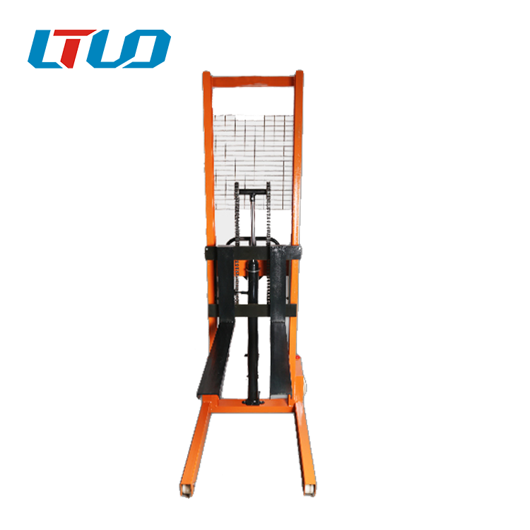 Manual lift truck
