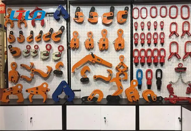 Steel plate lifting tongs